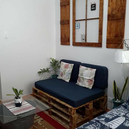 The Treehouse B @ Trees Residences Манила Екстериор снимка