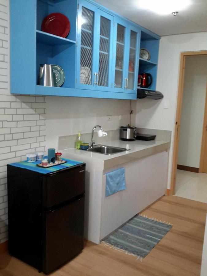 The Treehouse B @ Trees Residences Манила Екстериор снимка
