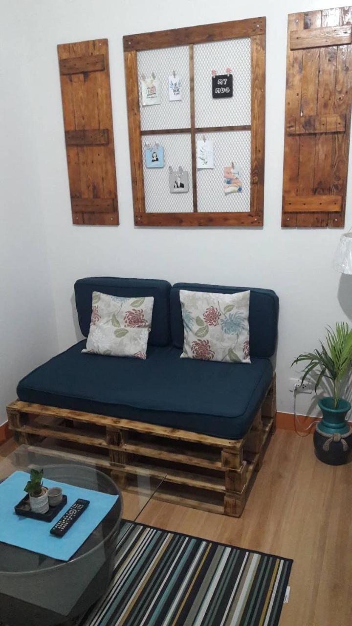 The Treehouse B @ Trees Residences Манила Екстериор снимка